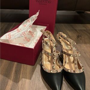 Valentino Black and Tan Rockstud Pumps